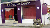 Le Pied De Cayon outside