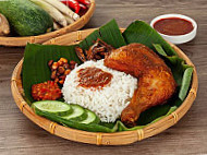 Amri Nasi Ayam (bsi) food