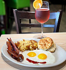 The Toasted Yolk Conroe food