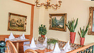 Restaurant Wintergarten im Hotel Karl Noss food