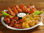 Hooters food