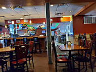 Palatka Buffet inside