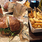 L'artisan Du Burger Batignolles food