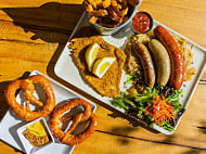 Beda's Biergarten food