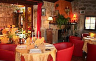 Auberge La Clede inside