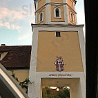 Bio Gasthaus Biergarten Schloss Blumenthal outside