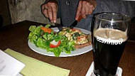 Mike's Irish Pub food