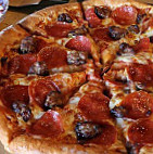 Toppers Pizza food