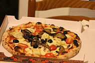 loussa pizza food