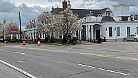 Zehnder's Of Frankenmuth outside