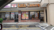 Little Caesars Pizza outside