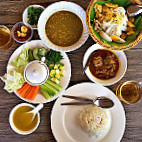 ဇေယျာသီရိလမ်း ရခိုင်ထမင်းဆိုင် food