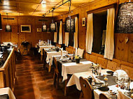 Restaurant Laret food