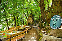 Grotto Bundi Alla Bellavista outside