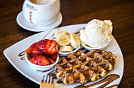 Max Brenner food