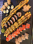 T+T Sushibar & More food