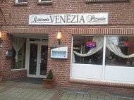 Pizzeria Venezia outside