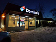 Domino's Pizza outside