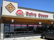 Dairy Queen (treat) outside