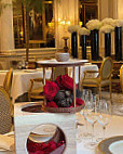 Le Cinq food