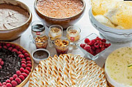 La Table De Mon Grand Pere food