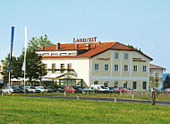 Landzeit outside