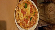 Pizza Gentilli food