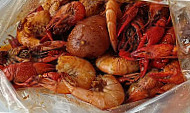 Red Claws Crab Shack food