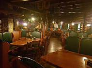 Restaurant Black Bull inside