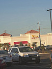 In-n-out Burger outside