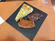 La Bodegueta food