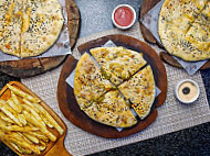 Naan Hub food