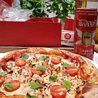 Pizza Hut food