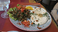 Le Mezze food