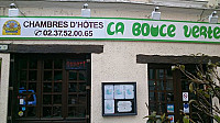 La Boule Verte outside