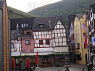 Gasthaus und Metzgerei Moselblümchen inside