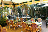 Le Cafe Jardin food