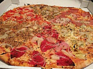 Pizza Tutto food