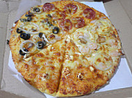 Yellow Cab Pizza food