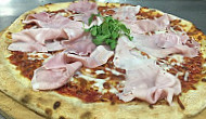 Pizzeria Hunetti food