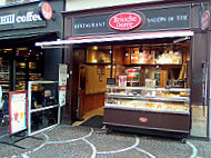 Brioche Dorée outside