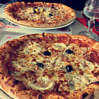 Pizz'appel food