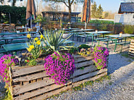 Biergarten An der Alten Schule outside