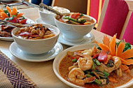 Ploythai food