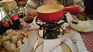 Fribourger Fonduestuebli food