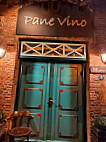 Pane Vino outside