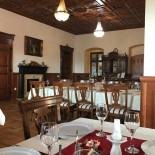 Haller Castle Comida