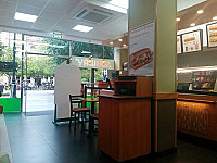 Subway Begona inside