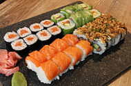 Sushi Gaudois food