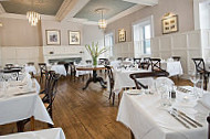 The Dining Room At The Inveraray Inn food